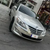 جنسیس چهار درب
