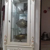 گنجه وآینه کنسول