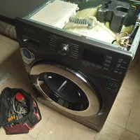 تعمیر کار ماشین لباسشویی. نمایندگی تعمیر لباسشویی