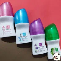 انواع وسایل ارایش به علت جمع آوری مغازه در کمیجان|آرایشی، بهداشتی، درمانی|کمیجان, |دیوار