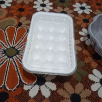 یه سری وسایل پلاستیکی لیمون