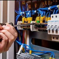 نصب عیب یابی تعمیروتعویض،برقکارتاسیسات،دوربین کولر