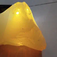 سنگ اوپال شیری درشت راف وزن حدودا ۳ کیلو بیشتره