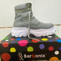 نیم‌بوت زنانه سایز ۳۹ چرم طبیعی برتونیکس