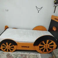 تخت و تشک کودک در حد نو