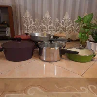 قابلمه استیل و ماهیتابه کاملا سالم و درحد نو