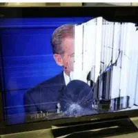 فروش....خریدار ال ای دی شکسته و سالم