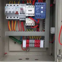خدمات فنی برق صنعتی و ساختمان