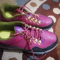 کفش اسپرت شیک فقط دوبارپوشیده شده