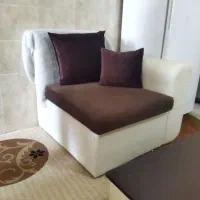 مبل تک نفره و دو کوسن، به همراه گل میز بزرگ|مبلمان خانگی و میز عسلی|شیراز, شهرک سعدی|دیوار