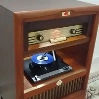 رادیو گرام مبله قدیمی|کلکسیون اشیاء عتیقه|تهران, باشگاه نفت|دیوار