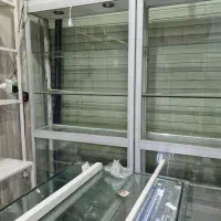 فروش ویترین پیشخوان مغازه شیشه ای و قفسه چوبی|فروشگاه و مغازه|تهران, مدائن|دیوار