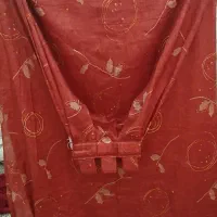 تعدادی لوازم خانه به فروش می رسد