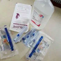 پرستار تزریقات وصل سرم سونداژ
