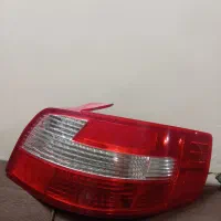 چراغ خطر عقب رانا سمت راست