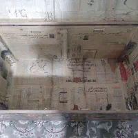 صندقچه قدیمی سالم|کلکسیون اشیاء عتیقه|رباط‌کریم, رباط‌کریم|دیوار