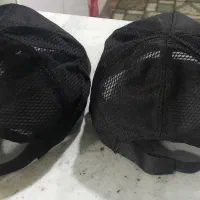 کلاه  نقابدار پشت تور وساده