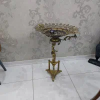 ظرف میوه کنار سالنی برنزه
