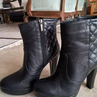 بوت چرم خرید از بنتون  اروپا