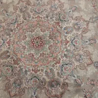 فرش های ۹ متری و۶متری درحد نو رنگ گردویی