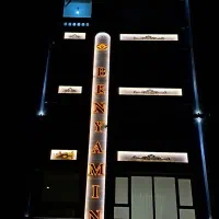 آپارتمان ۱۳۵ متری فول سه خوابه کشاورز