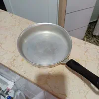 مقداری ظرف|ظروف پخت‌وپز|کرمان, |دیوار