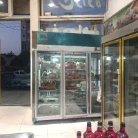 کارگر ماهر مرغ فروشی