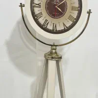 ساعت ایستاده نو و سالم هست|ساعت دیواری و تزئینی|زاهدان, |دیوار