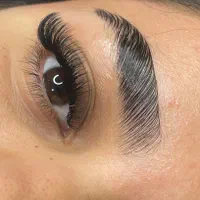 آموزش اکستنشن مژه و لیفت ابرو