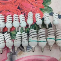 لامپ کم مصرف