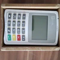 یک دستگاه کارتخوان جیبی و یک دستگاه امین