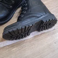 پوتین درحدنو|کفش و لباس بچه|تهران, نازی‌آباد|دیوار