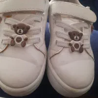 کفش بچگانه|کفش و لباس بچه|بومهن, |دیوار