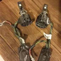 لامپ هد لایت نور افکن یخی