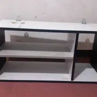 قفسه ی کتاب یا کتابخانه