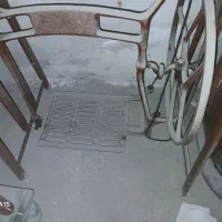 پایه چرخ خیاطی قدیمی ۸۰ ساله