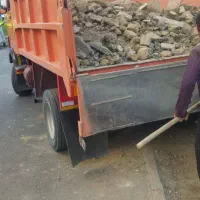 خاور کمپرسی حمل نخاله وماسه پوکه کمره|خدمات حمل و نقل|سنندج, |دیوار