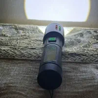 چراغ قوه ، با نور بسیار قوی
