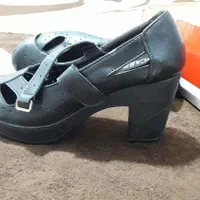 کفش چرم مشکی ۳۹|کیف، کفش، کمربند|فومن, |دیوار