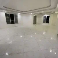 گلبرگ / ۱۸۰ متر / دنج/ کلید اول