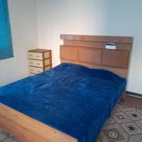 تخت و تشک و محافظ تشک دو نفره در حد نو