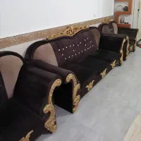 فروش فوری مبل هفت نفره به همراه میز وسط و دو عسلی