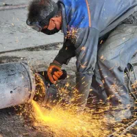 شرکت برق صنعتی آباده(تولیدتیربرق های چهارگوش وگرد)