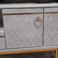 میزتلوزیون در حد نو