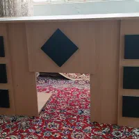 میز تحریر و کامپیوتر