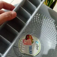 تعدادی ظروف