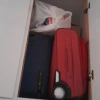 چند عدد چمدان