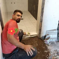 کاشی کار کاشیکاری سرامیک کار  موزائیک سنگ نما