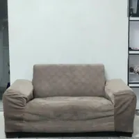مبل راحتی ۷ نفره بهمراه روکش مبل نو|مبلمان خانگی و میز عسلی|رشت, پاره بیجار|دیوار