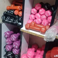 دمبل نیم تا ۱۵ کیلویی